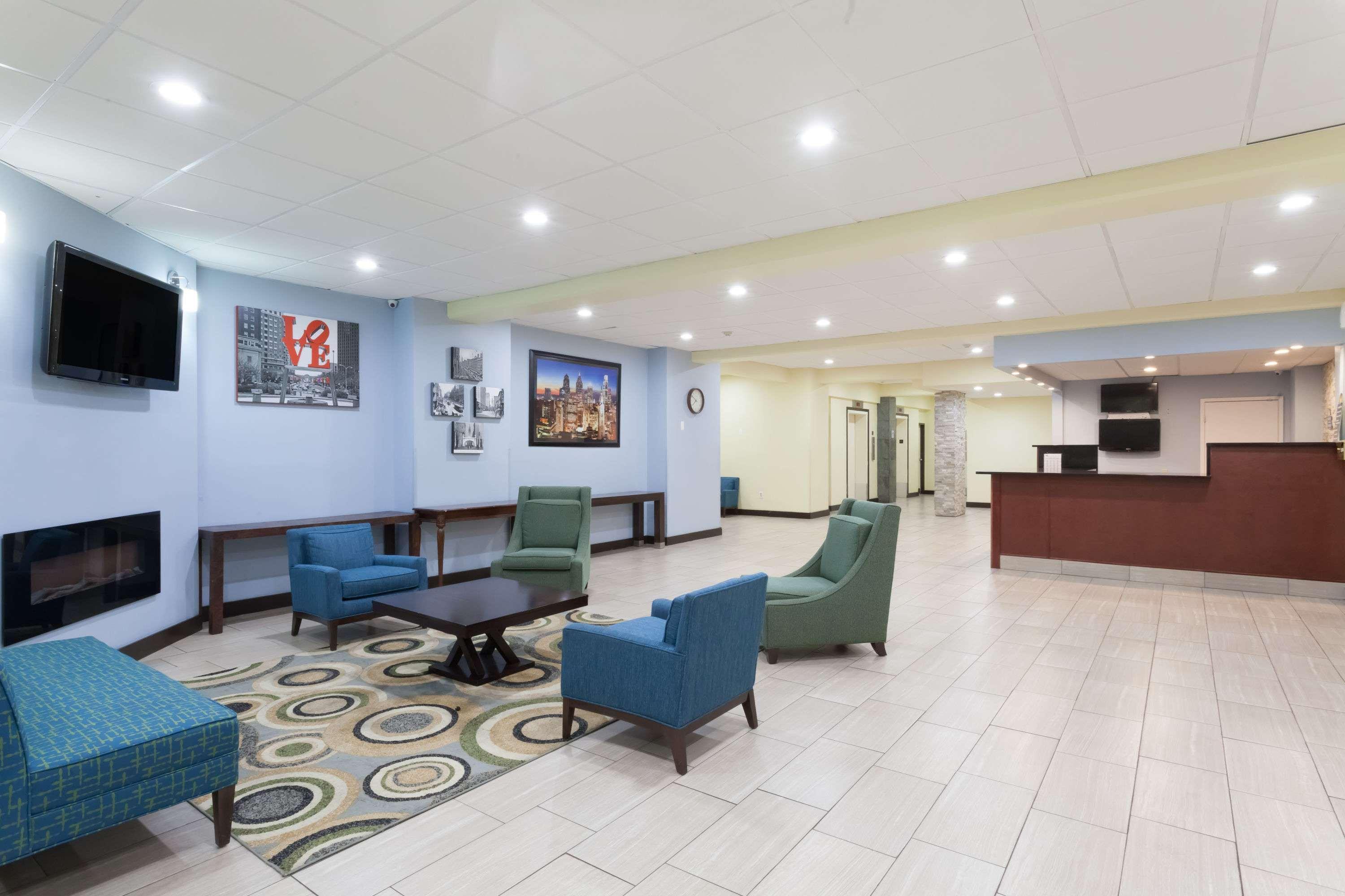 Comfort Inn Philadelphia International Airport West Честър Екстериор снимка