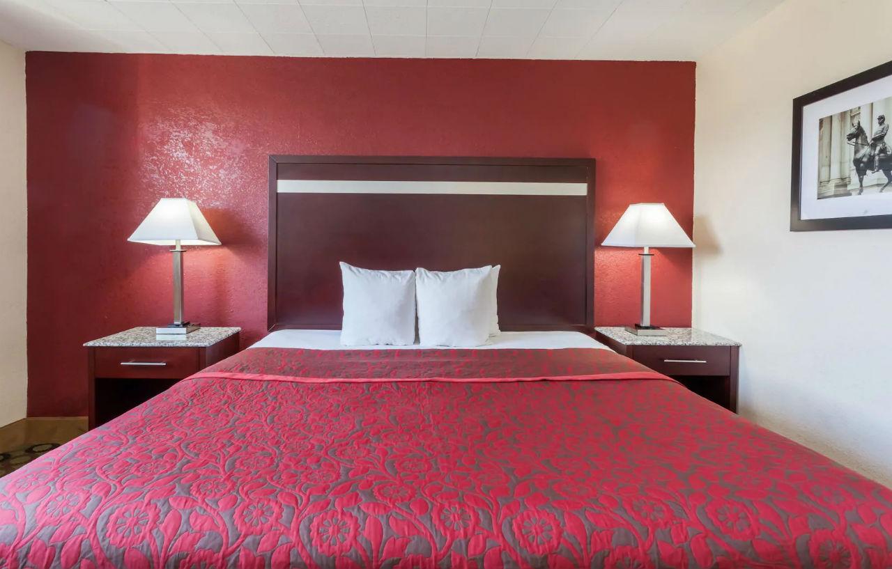 Comfort Inn Philadelphia International Airport West Честър Екстериор снимка